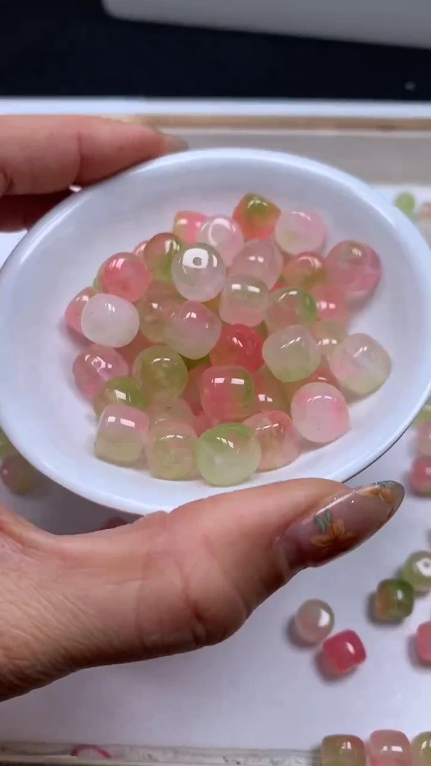 未镶嵌散珠玛瑙/玉髓E761 桃 花 玉老型  9*10mm10个8.8元