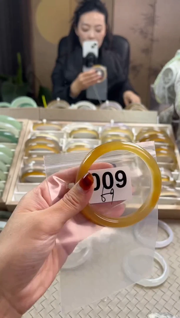 手镯玛瑙/玉髓未镶嵌009