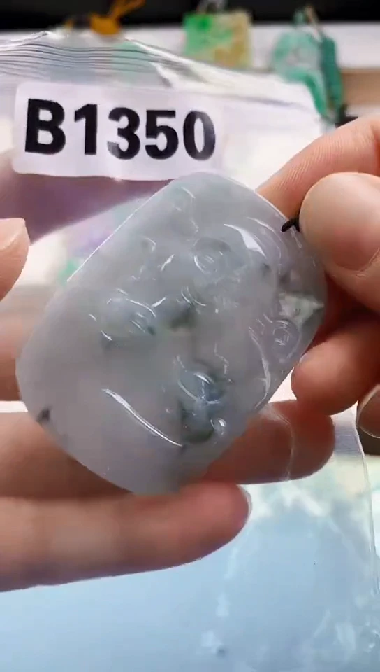翡翠未镶嵌颈饰天然翡翠吊坠挂件