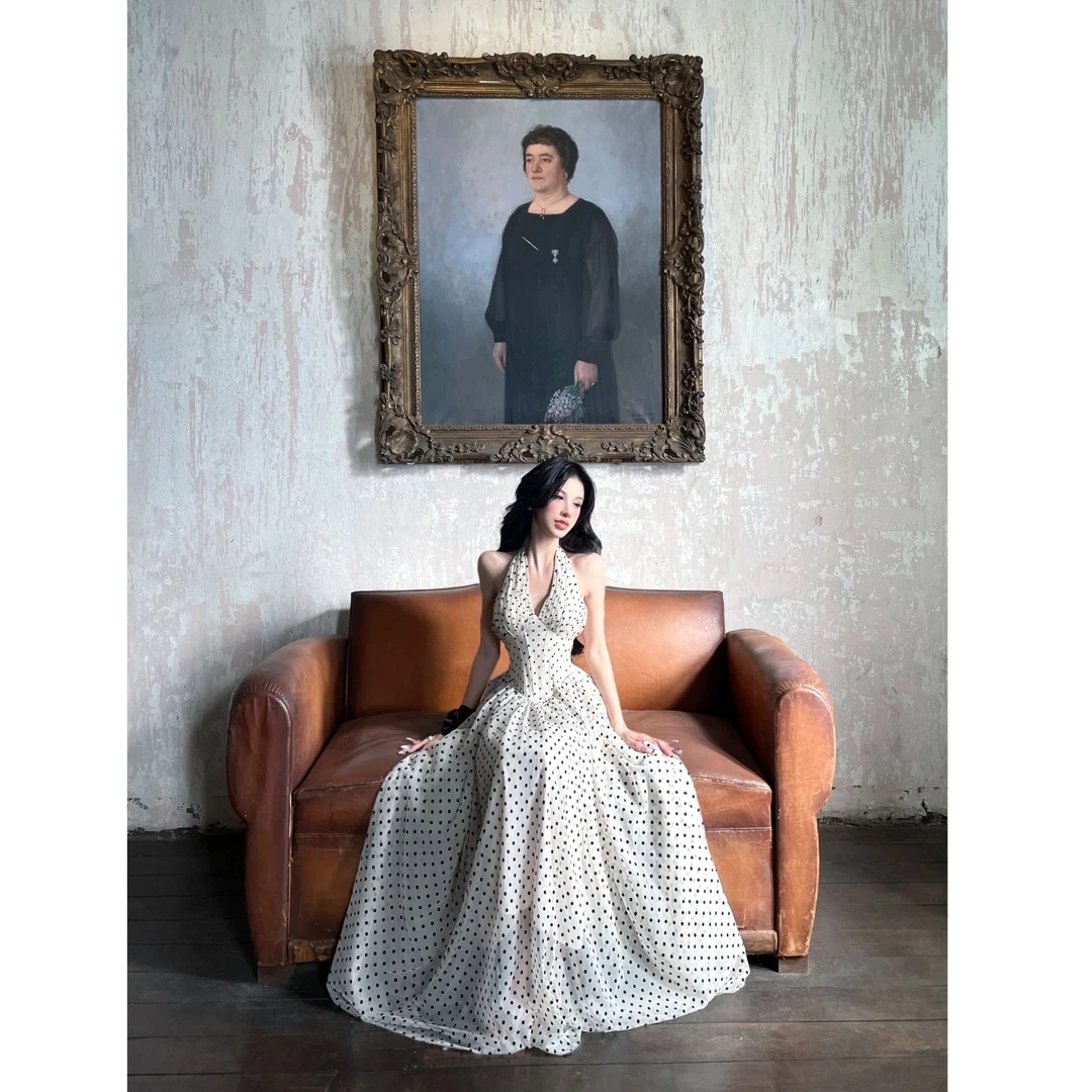 【B Y】法式气质高级时尚小众设计波点点纯欲挂脖收腰优雅连衣裙女