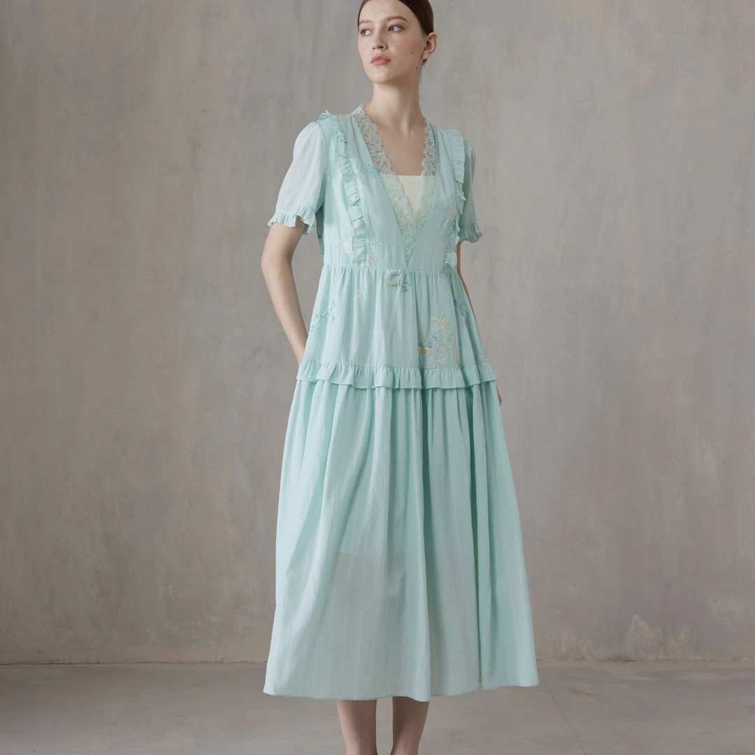 【媛媛专享】朝峰夏季长裙常规U型领日式A字裙连衣裙CFF2E325-3053G