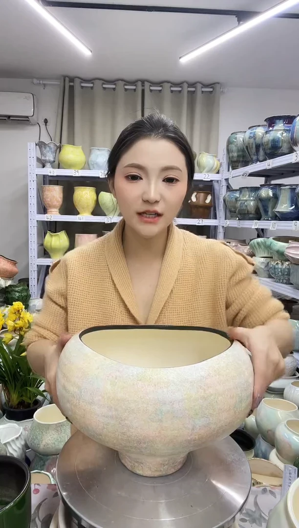 【12.4号】  花盆  高 ：  20  口：23