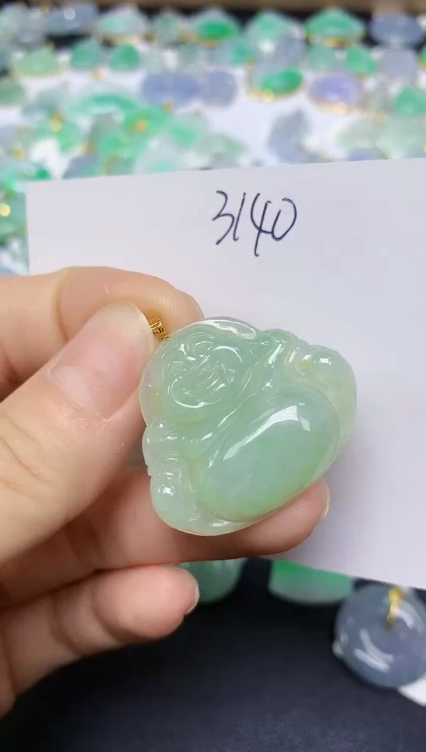 翡翠未镶嵌颈饰 天然缅甸翡翠A货