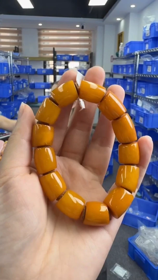 未镶嵌琥珀手链176秒拍号 假一罚三