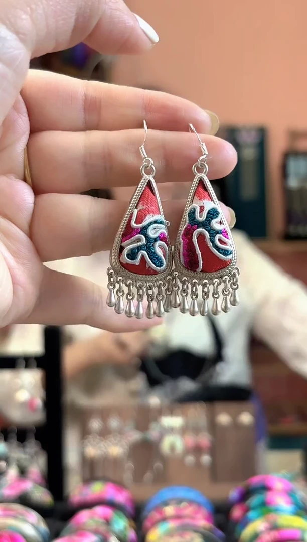 织绣艺枝独绣手工饰品349