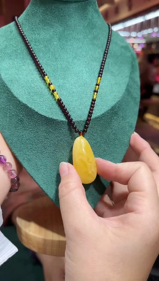 蜜蜡颈饰未镶嵌G11823