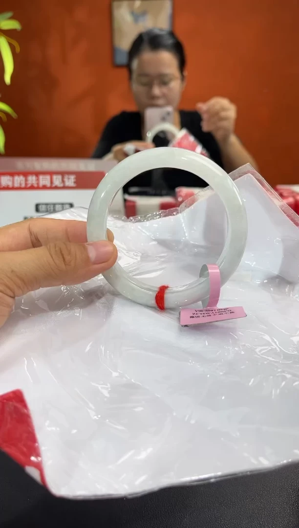 未镶嵌手镯翡翠翡翠手镯