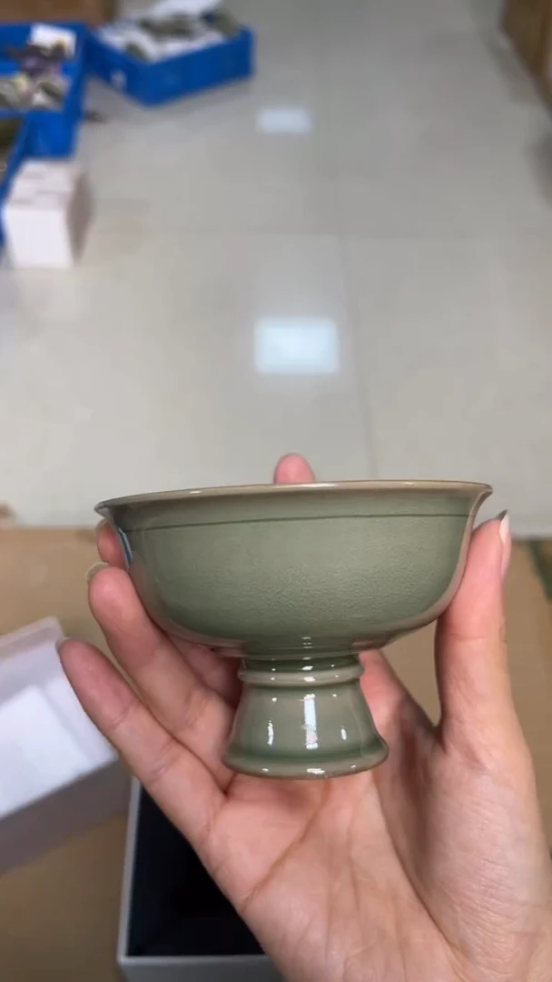 陶瓷纯手工秘色素面高足杯（一个）