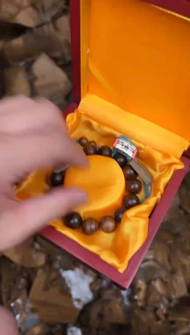 精品手串无礼盒L096