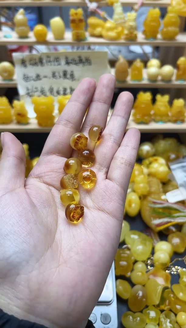 琥珀未镶嵌珠宝奇石045琥珀蜜蜡微瑕多样性随机发其一