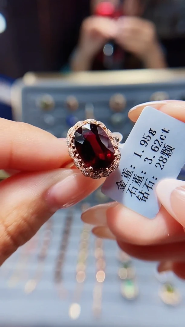 碧玺戒指18K金镶嵌3.62.