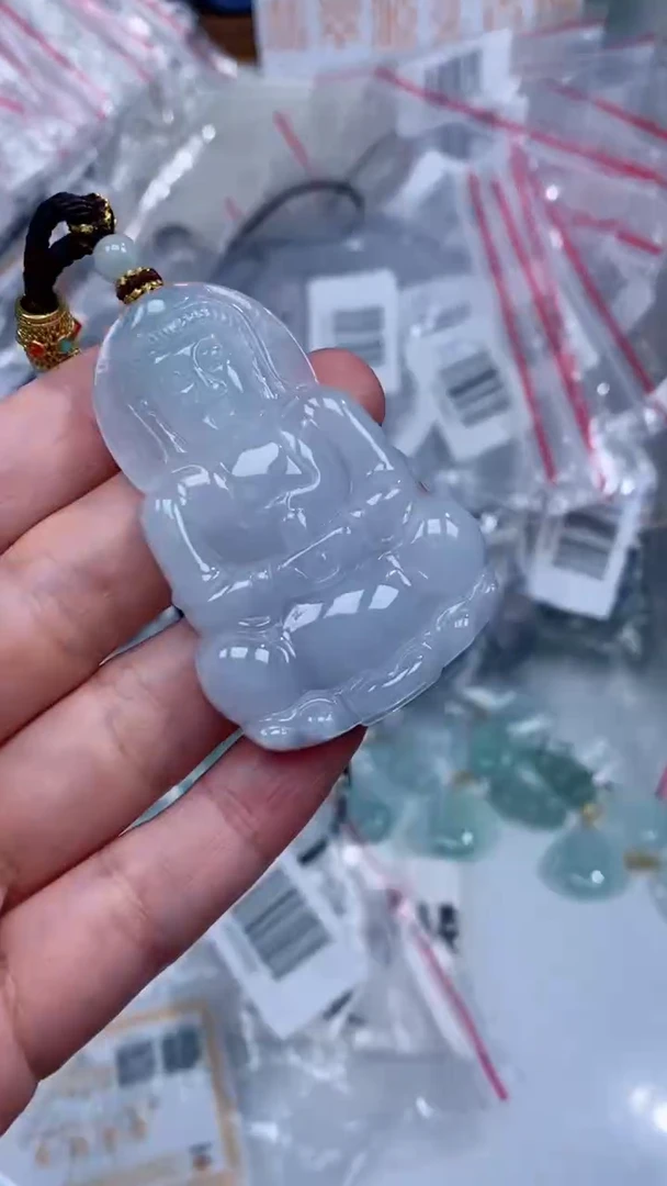 颈饰未镶嵌翡翠吊坠