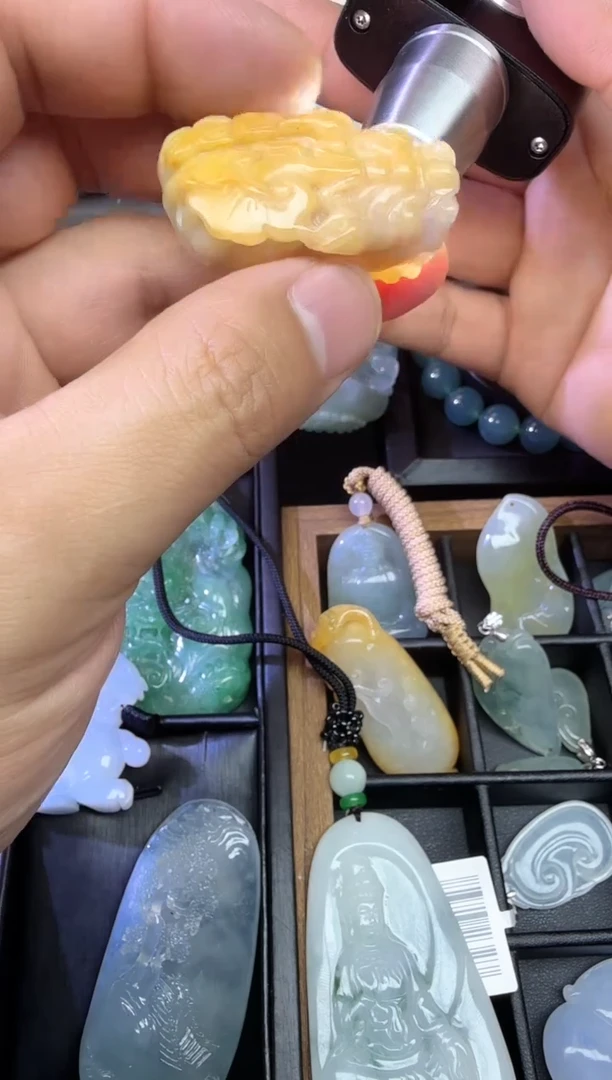 【闪购商品】翡翠颈饰未镶嵌貔貅