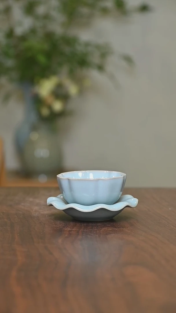 天青釉 六合泰平杯+盏托 微瑕