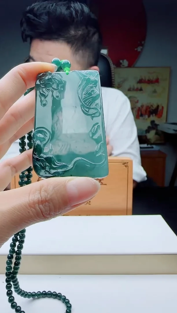 颈饰未镶嵌翡翠1111111111