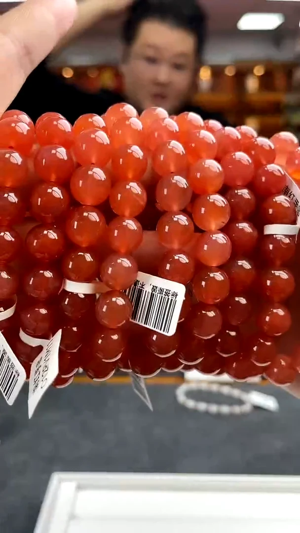 未镶嵌卡11保山樱桃红单圈-多样性发一件南红玛瑙一件17