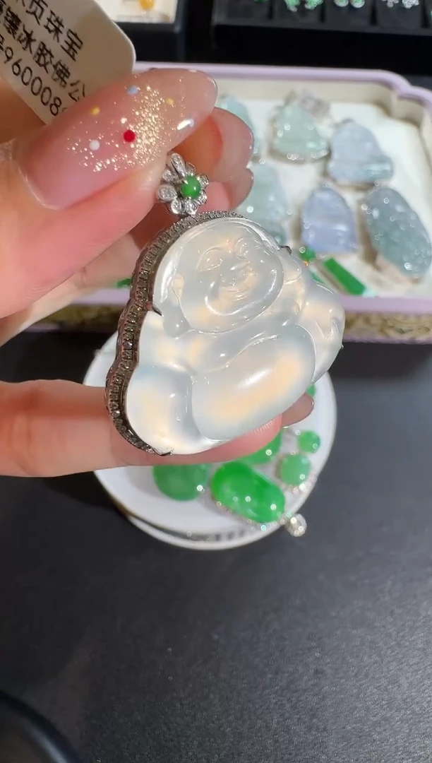 【闪购商品】翡翠吊坠(不含链)18K金镶嵌【源头工厂】钻石镶嵌