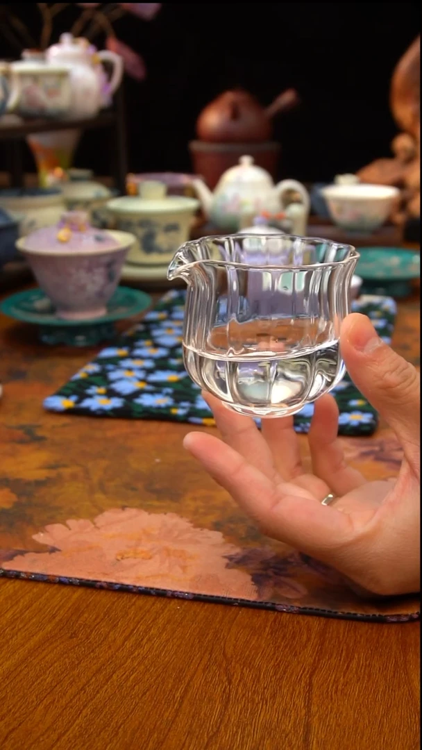 专做手绘和手工茶具的直播间