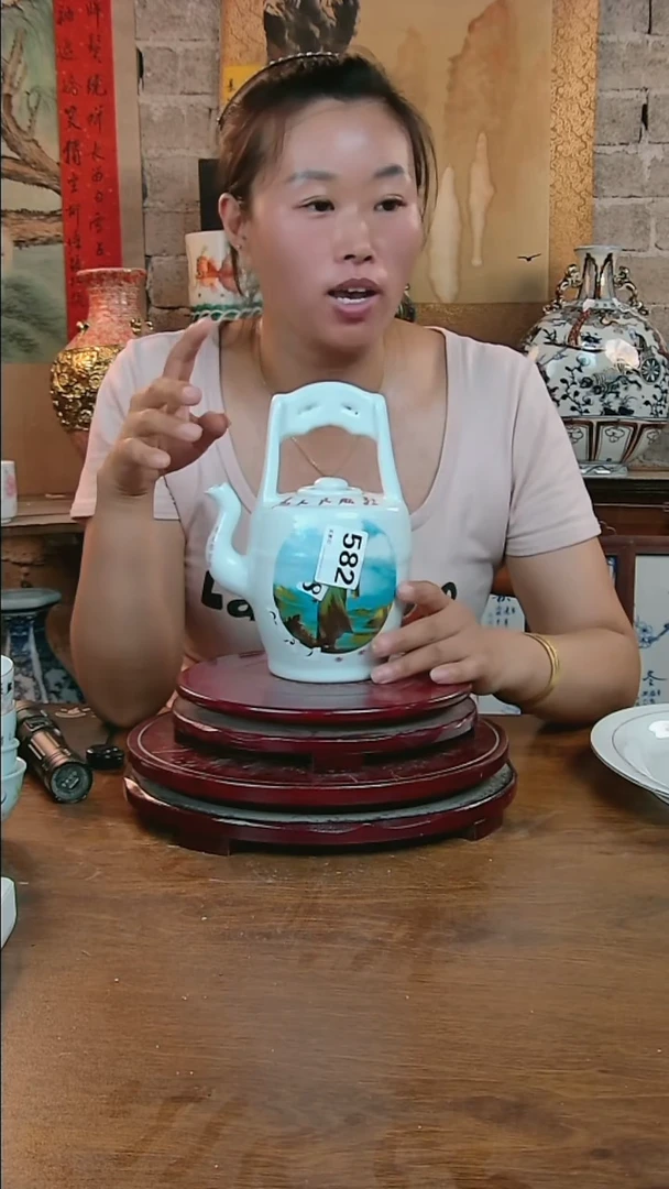 摆件景德镇高温手工壶