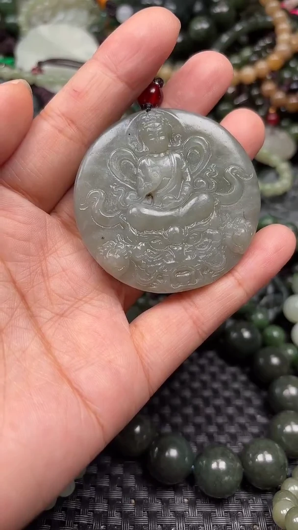 颈饰未镶嵌和田玉1