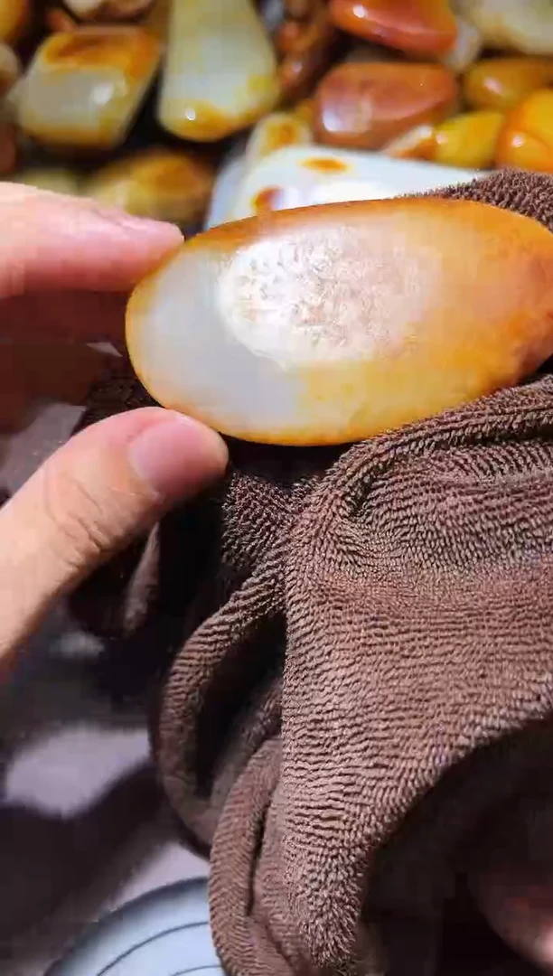 和田玉（子料）未镶嵌挂件YL-WW-5.29-25