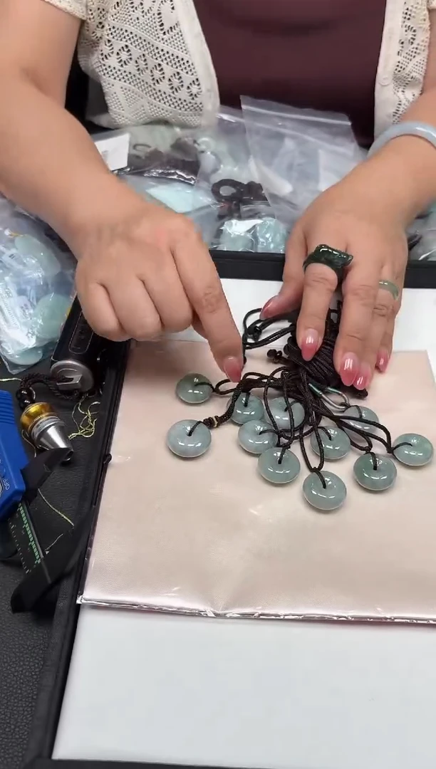 颈饰未镶嵌翡翠26