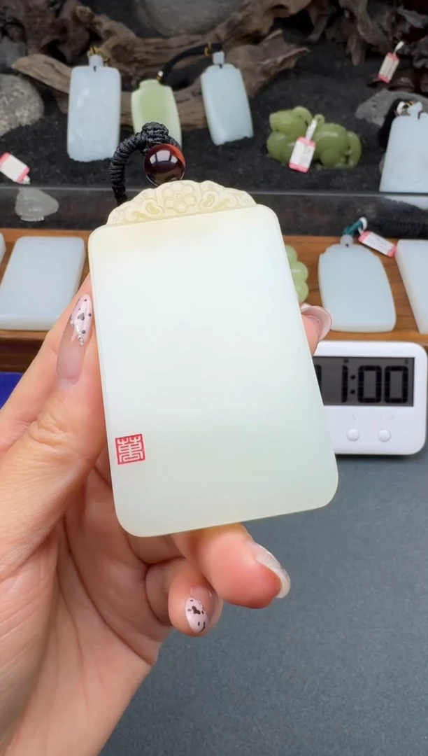 颈饰未镶嵌和田玉3