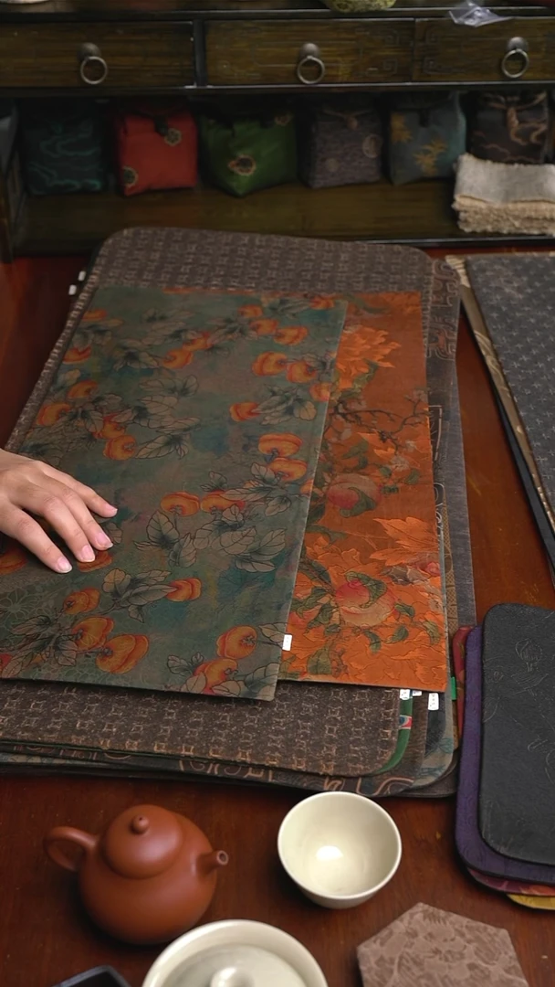 5024柿柿如意双面香云纱