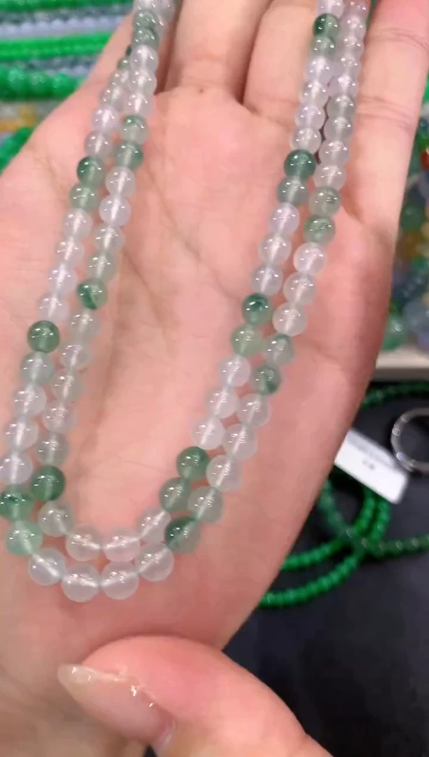 翡翠未镶嵌颈饰185