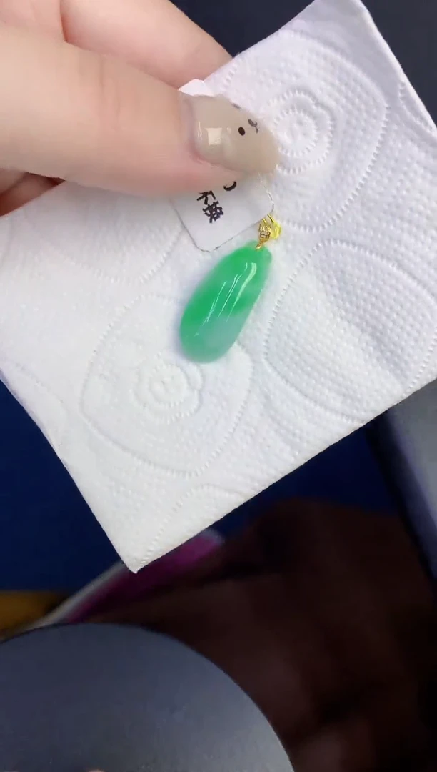 颈饰18K金镶嵌翡翠缅甸天然翡翠A货