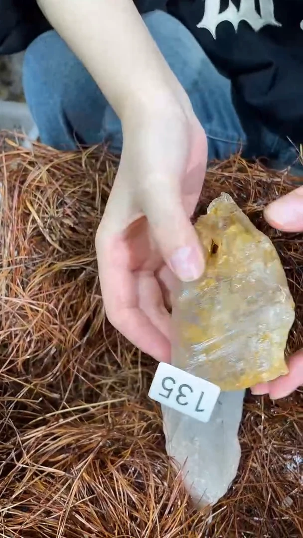未镶嵌珠宝半成品水晶黄泥骸骨-135
