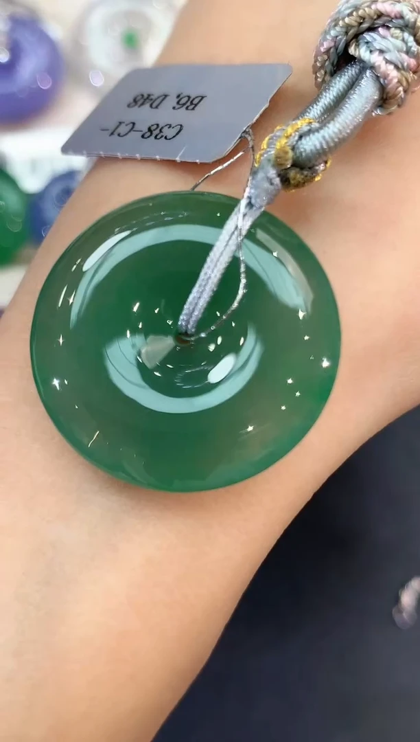 翡翠18K金镶嵌吊坠(不含链)a173多样性一件发货