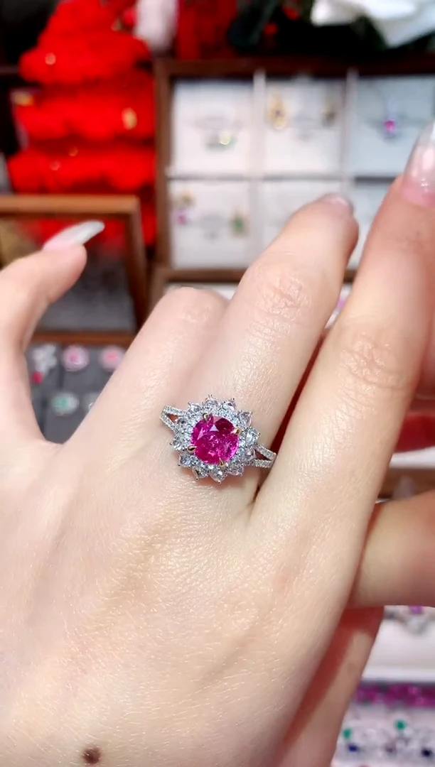 戒指彩色蓝宝石18K金镶嵌1.53ct/天然宝石/七天无理由