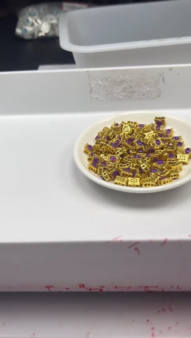 玛瑙/玉髓颈饰银S800镶嵌x1294紫俱来蛮腰方形*3个