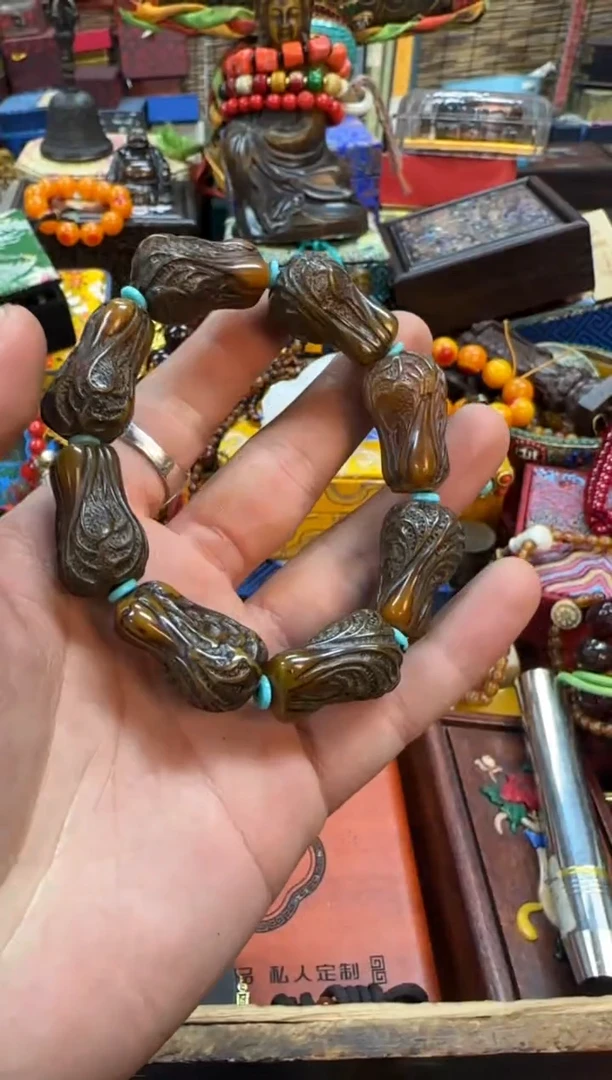 【闪购商品】蜜蜡裸石未镶嵌推荐好物如图所示