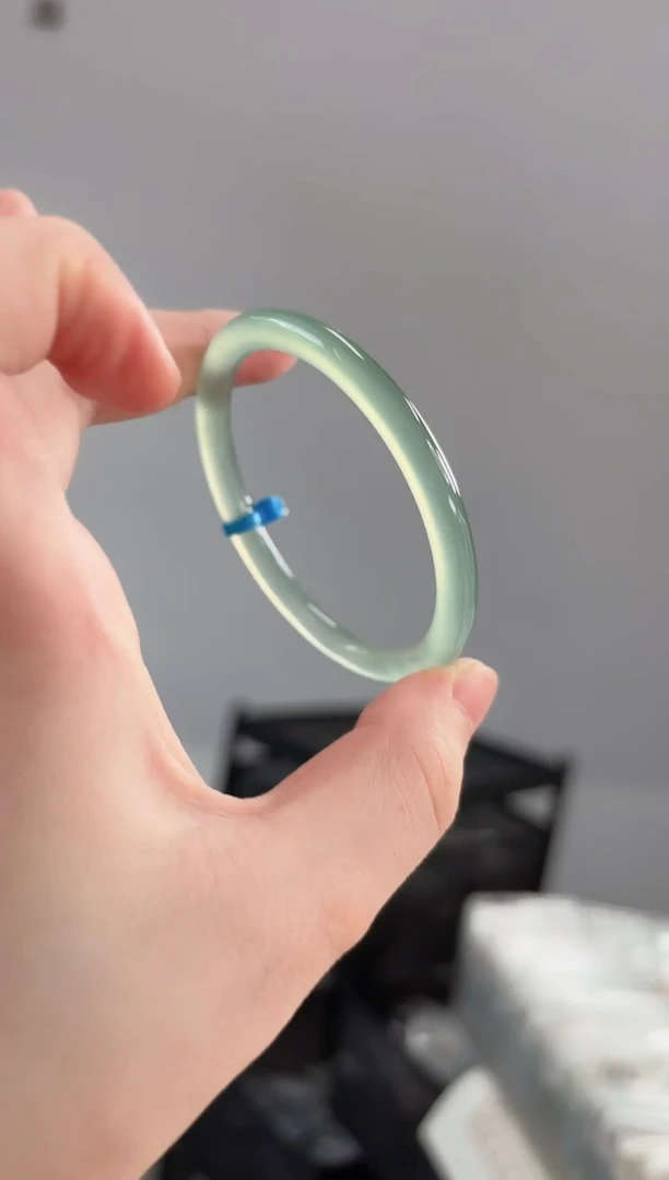 玛瑙/玉髓手镯未镶嵌57圈