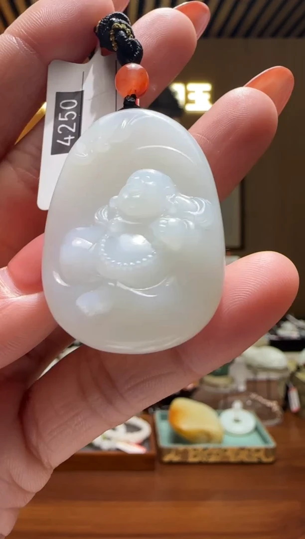 颈饰未镶嵌和田玉0