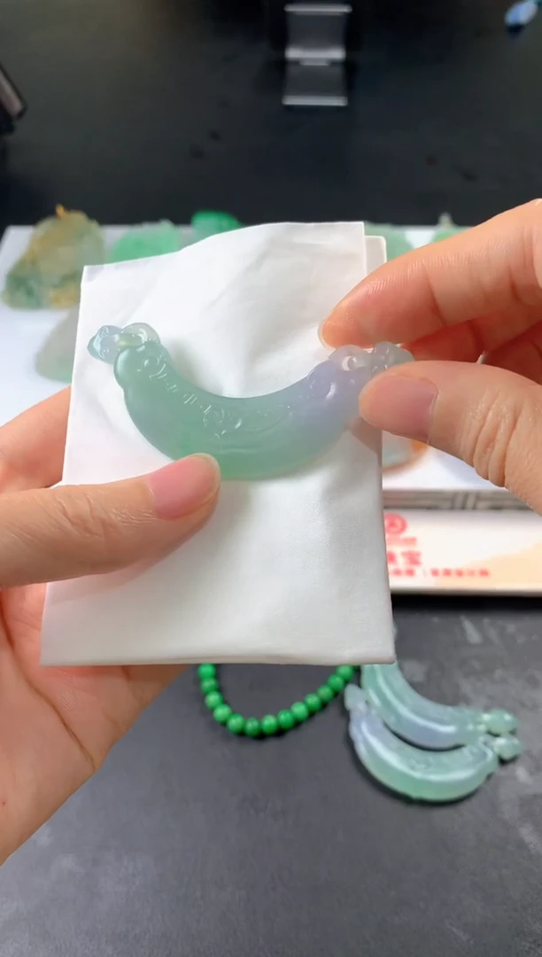 未镶嵌定制翡翠j****️毛货抛光