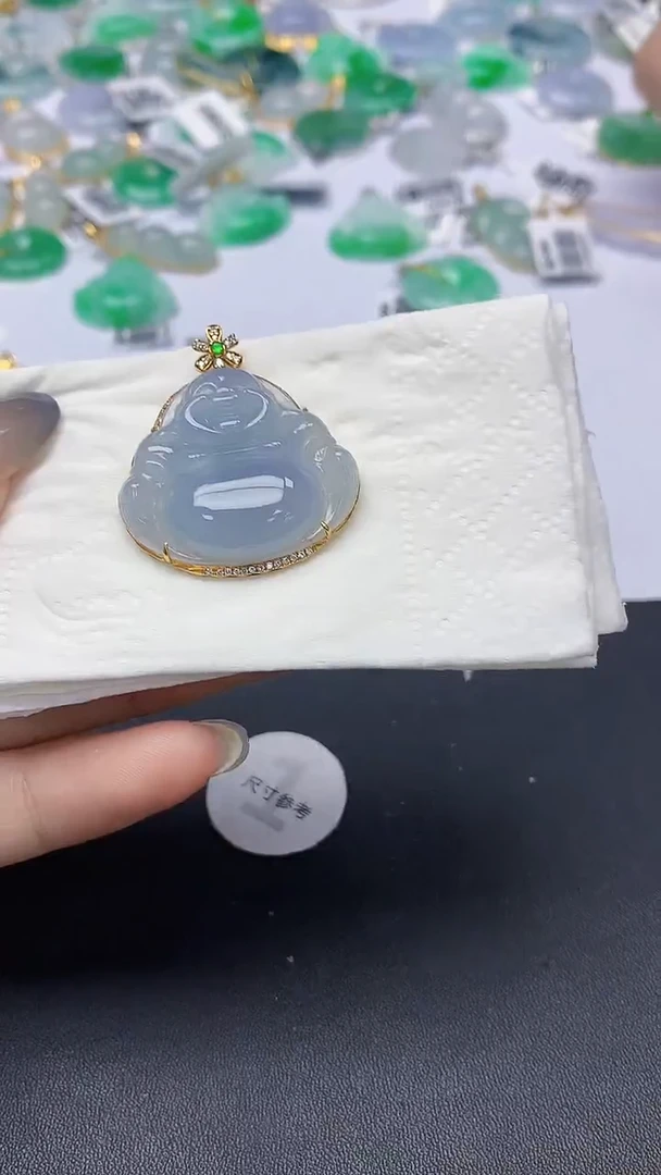 翡翠18K金镶嵌颈饰天然缅甸a货翡翠