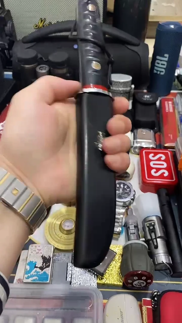 瓷片闪购商品 如图所示