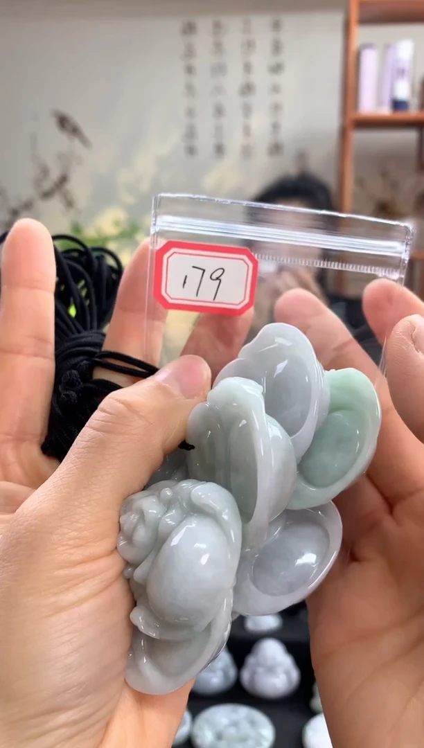 【闪购商品】翡翠颈饰未镶嵌佛公179 多样性发一件