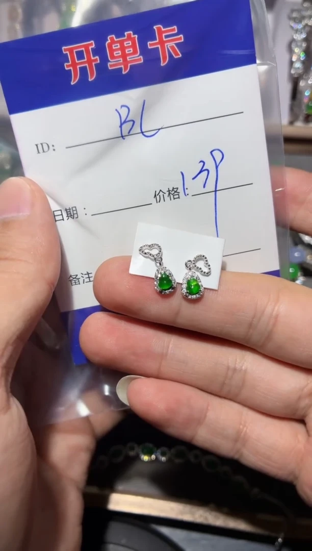 银S925镶嵌翡翠耳饰快*瓜 快乐瓜