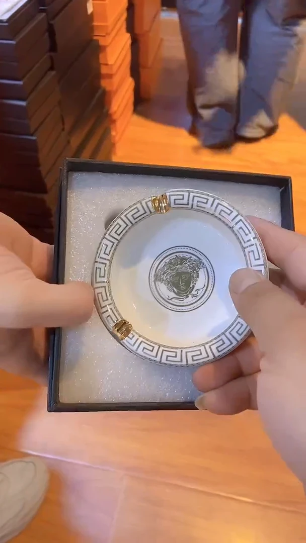 【闪购商品】鸿辉家品牌瓷器，京东包邮！