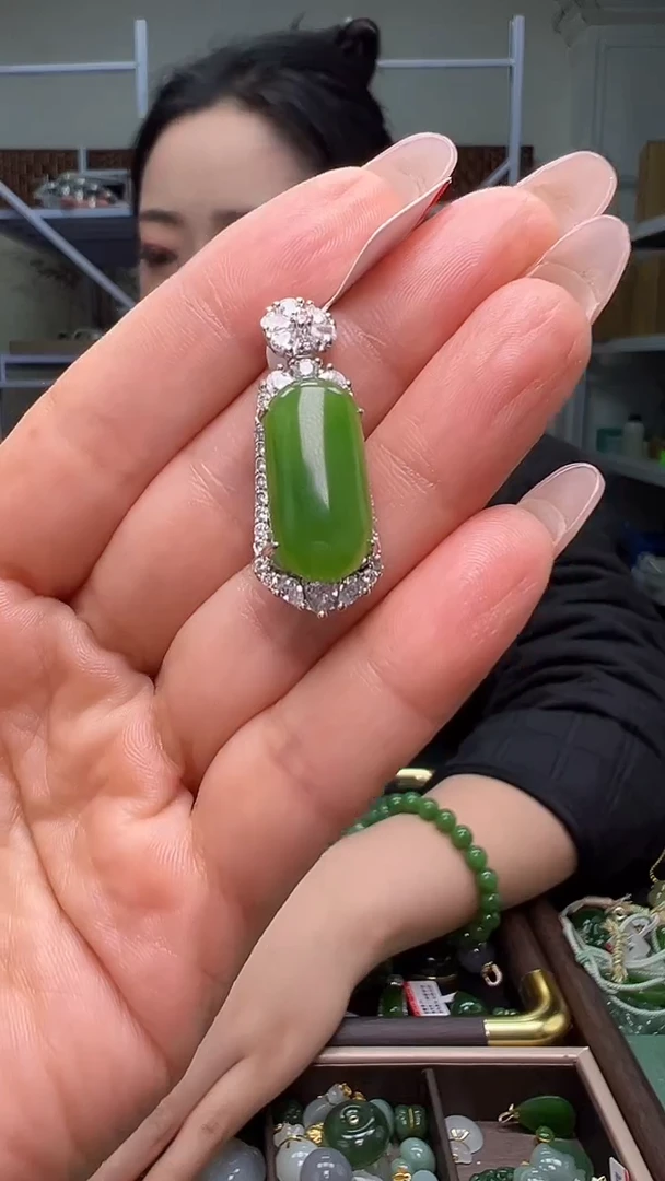 颈饰未镶嵌和田玉 (多样性发货.发其一）11.16.12