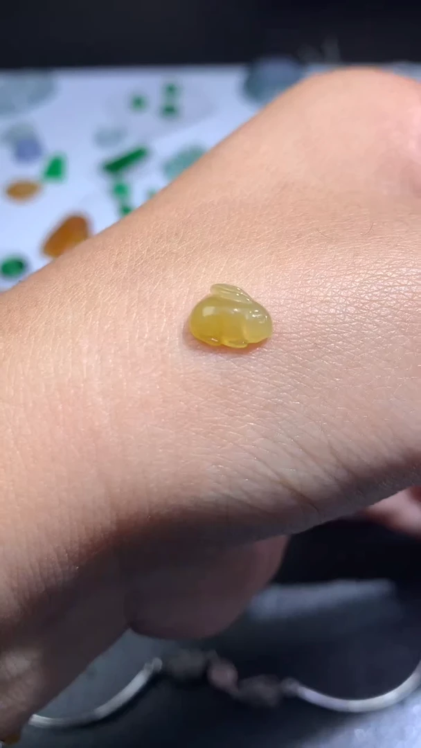 未镶嵌定制翡翠毛货