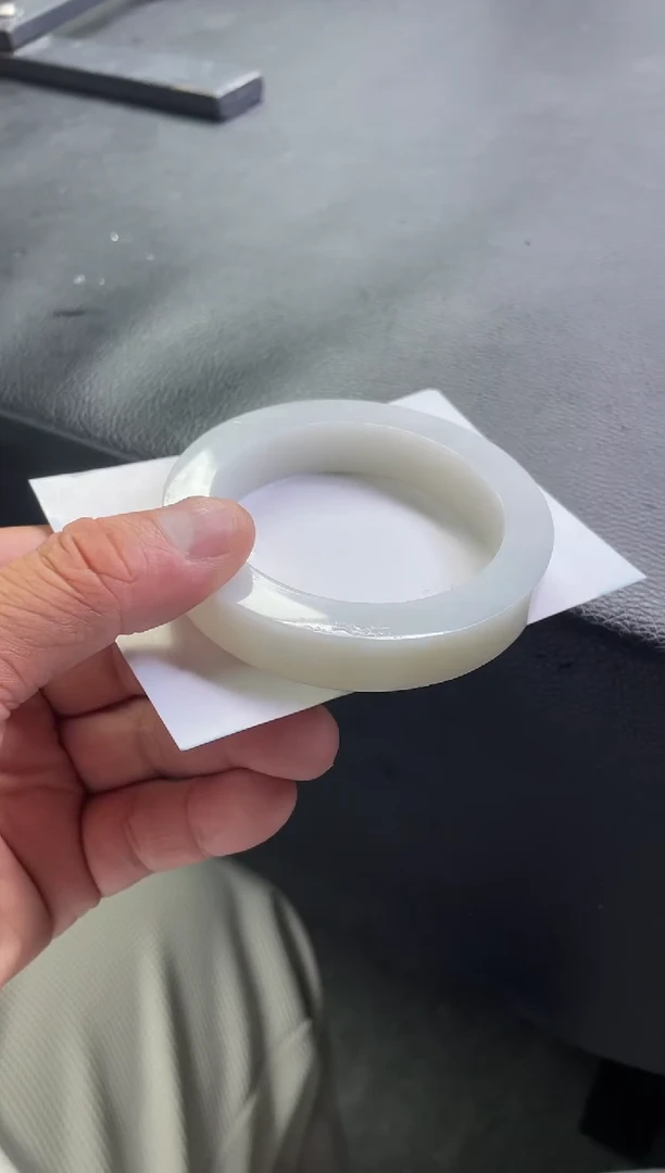 未镶嵌手镯定制翡翠手镯