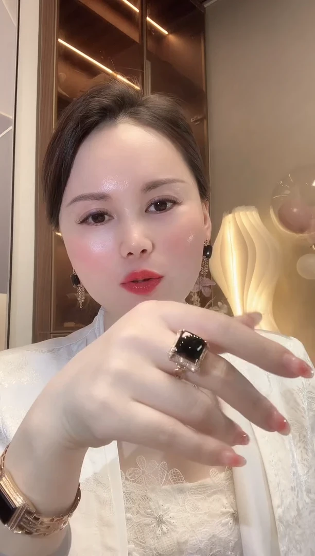 【闪购商品】翡翠戒指18K金镶嵌D38 翡翠