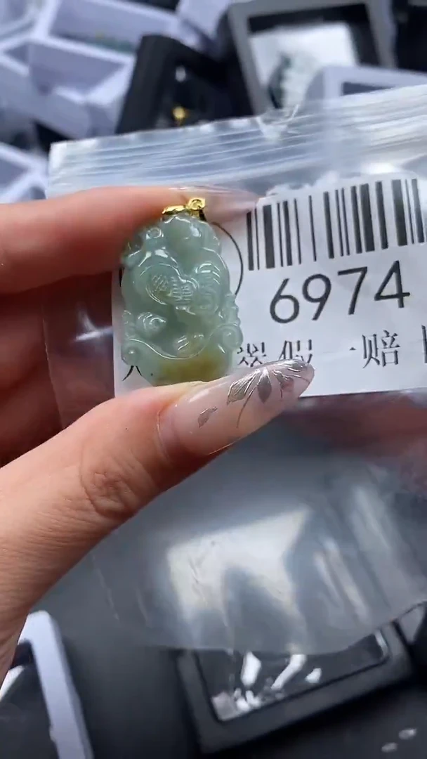 吊坠(不含链)未镶嵌翡翠6974