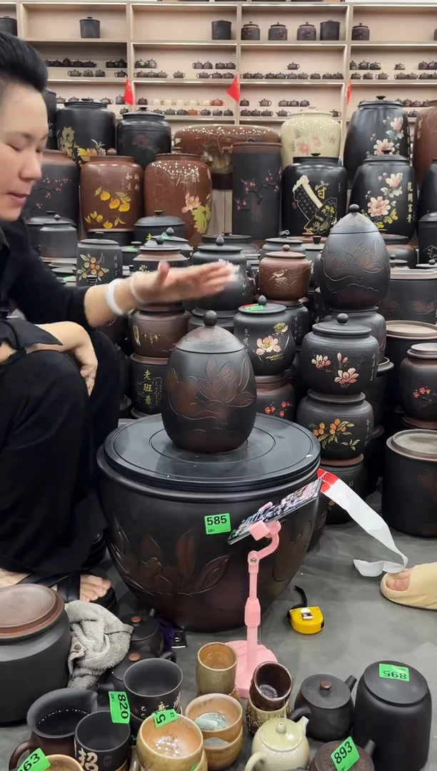 罐瑕疵茶叶罐 龙蛋荷花  566