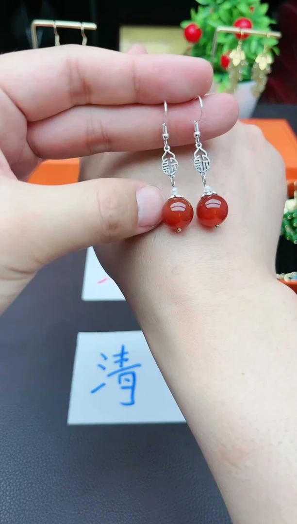 南红玛瑙银S925镶嵌耳饰230000